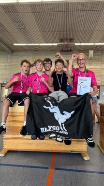 U16m